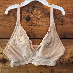 Lace Bralette in Cream